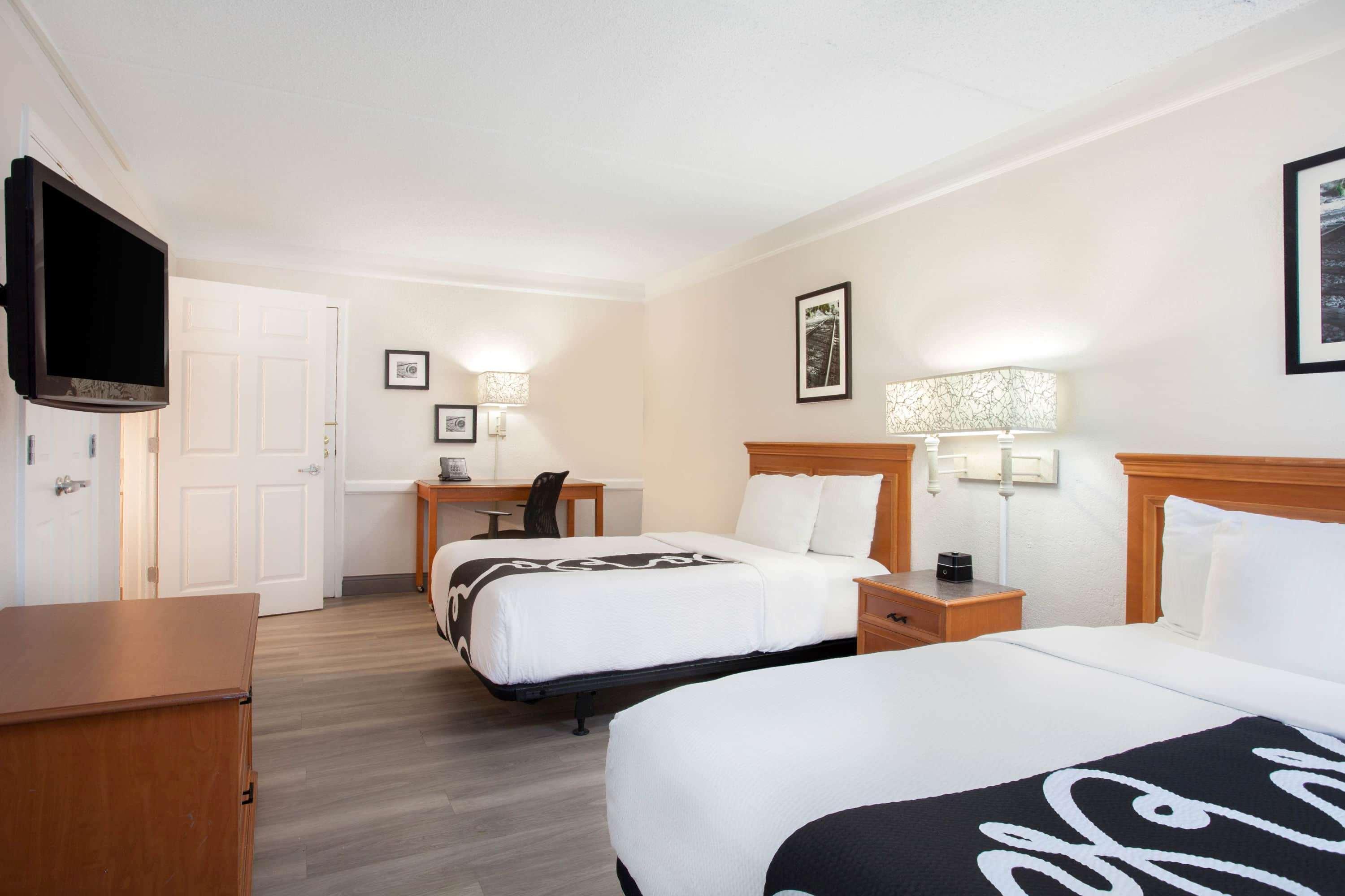 Baymont By Wyndham Fort Myers Central Экстерьер фото